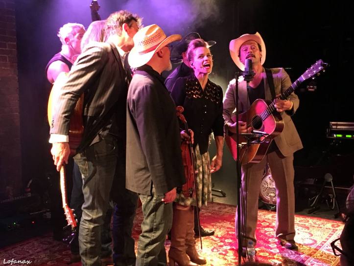 12094901_696427437154514_511196104026754442_o